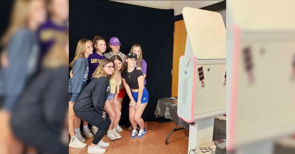 The 9 Best Photo Booth Ideas for Sweet 16s