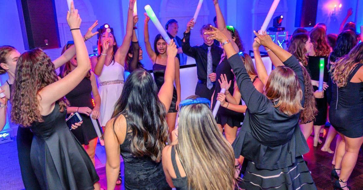 How To Pick Mitzvah Entertainment Professionals