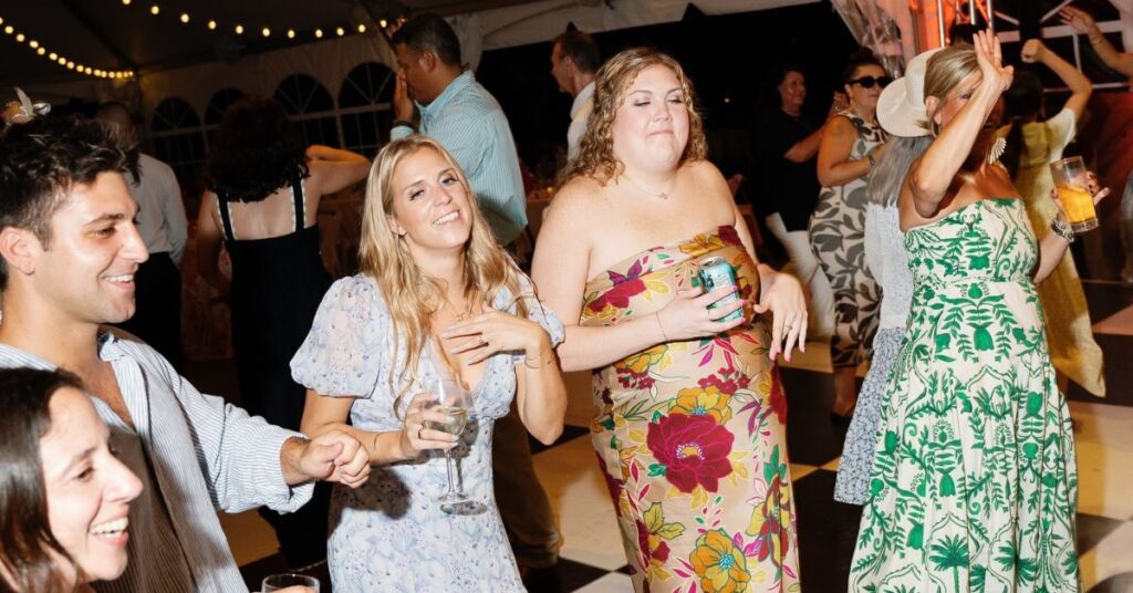 9 Mitzvah Hora Dance Tips for a Memorable Day