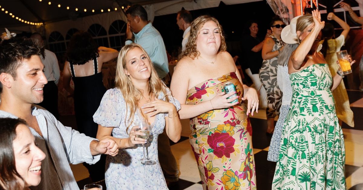 9 Mitzvah Hora Dance Tips for a Memorable Day